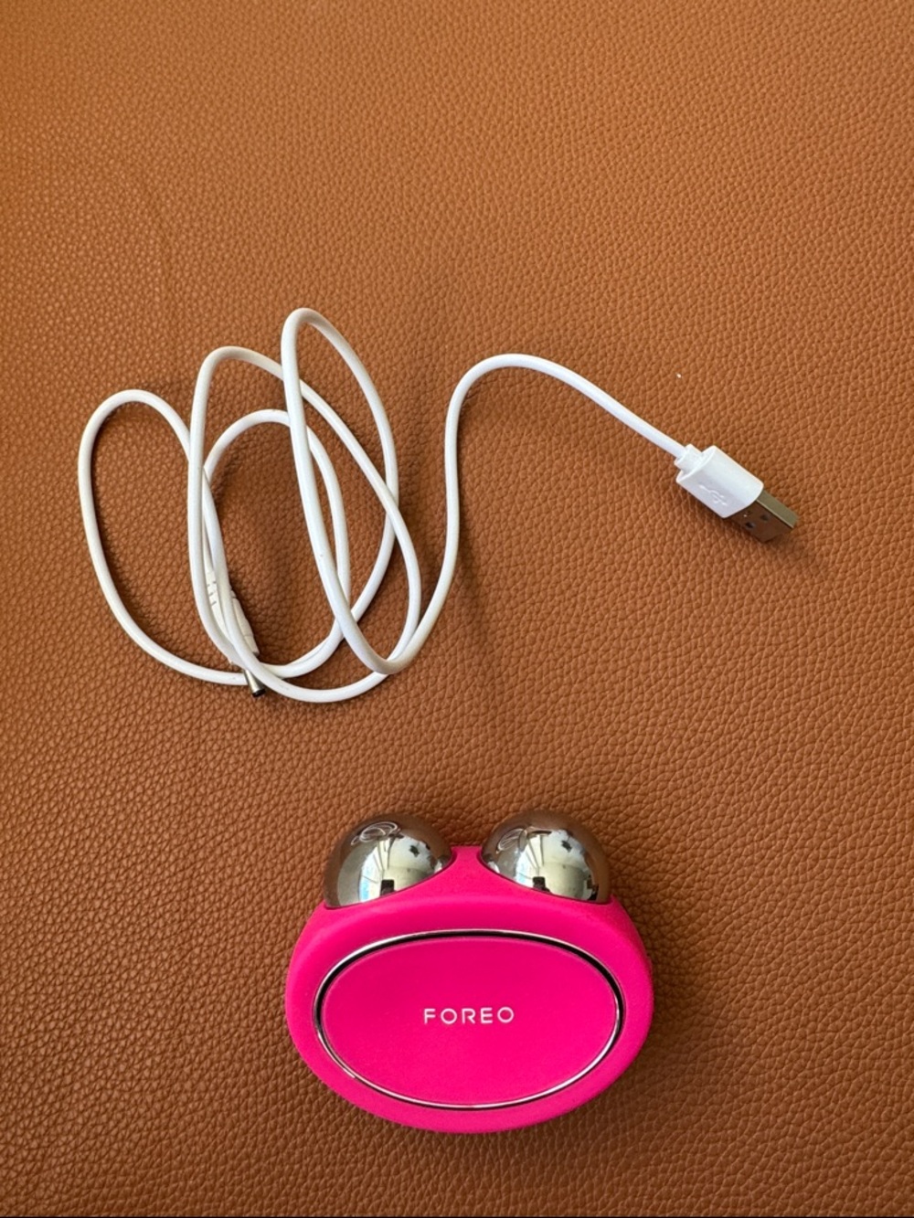FOREO Bear Facial Microcurrent Device - Picture 2 of 4